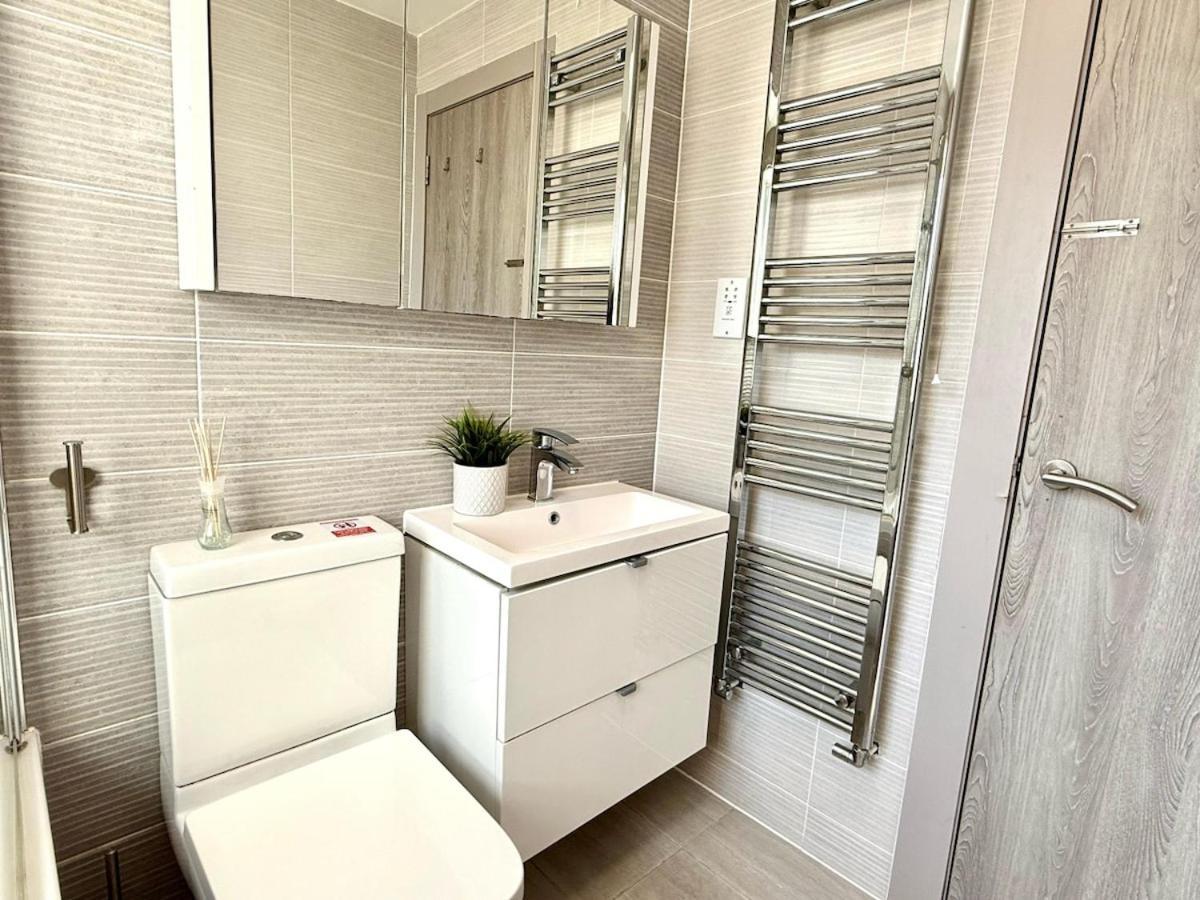 Horizon House, Stunning 2-Bedroom Flat 1, Parking, Netflix, Oxford Exterior foto